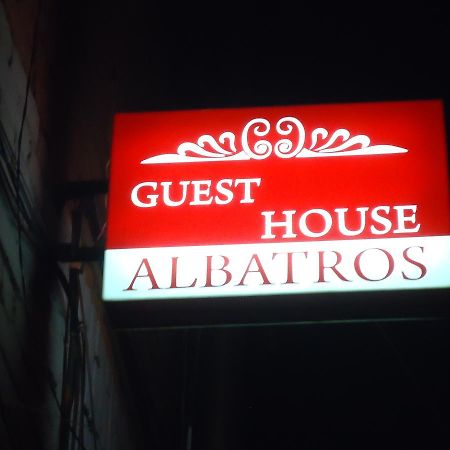 Albatros Bed & Breakfast Tbilisi Bagian luar foto