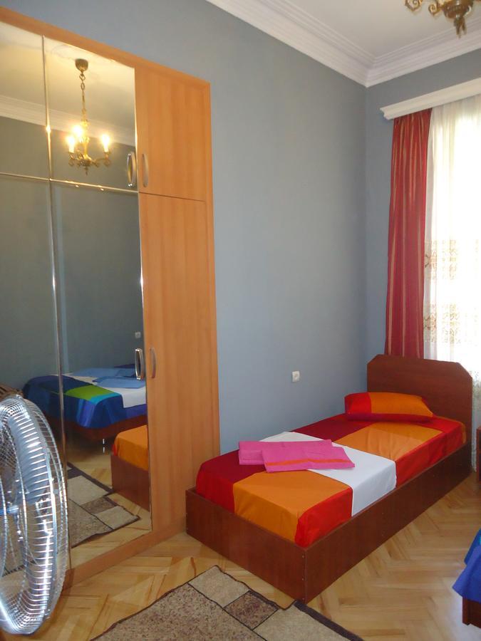Albatros Bed & Breakfast Tbilisi Bagian luar foto
