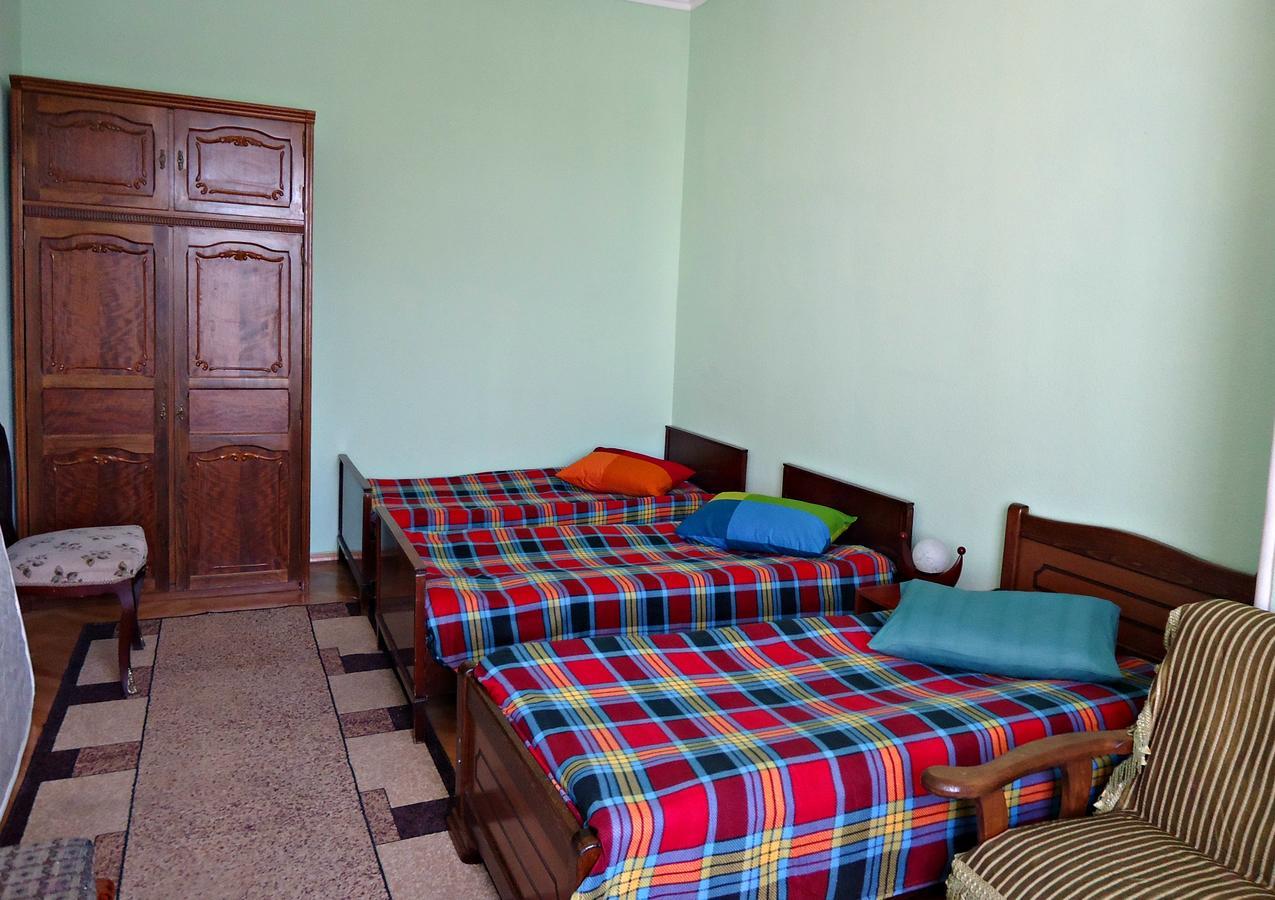 Albatros Bed & Breakfast Tbilisi Bagian luar foto