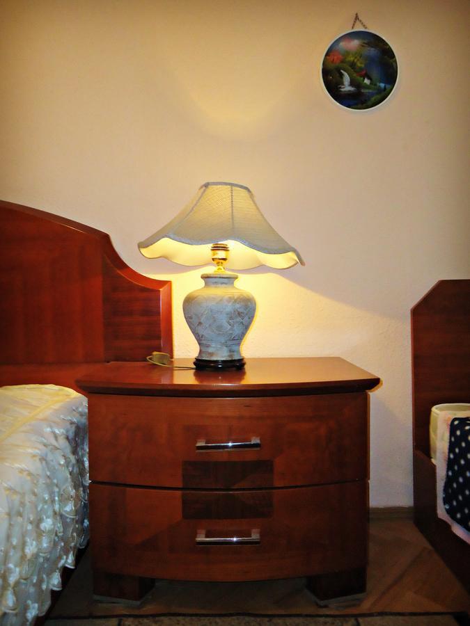 Albatros Bed & Breakfast Tbilisi Bagian luar foto