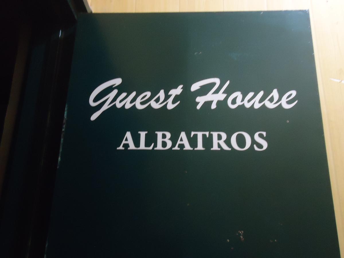 Albatros Bed & Breakfast Tbilisi Bagian luar foto
